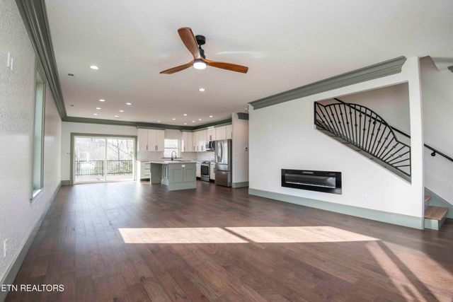 9502 Old Loyston Rd, Knoxville, TN 37938