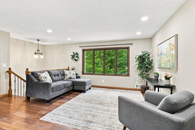13216 Parkwood Drive, Burnsville, MN 55337