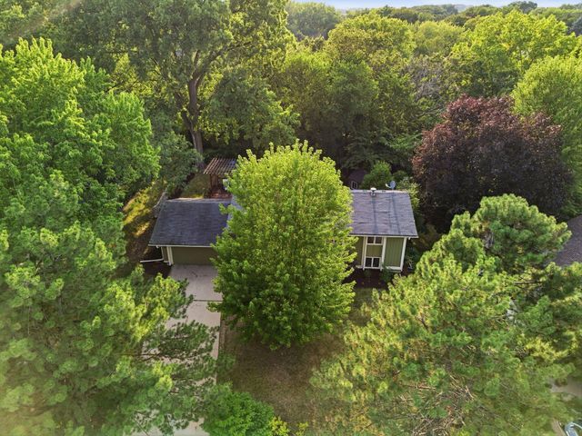 13216 Parkwood Drive, Burnsville, MN 55337