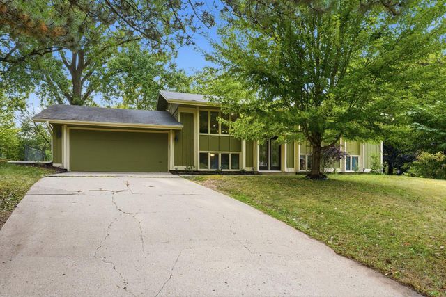13216 Parkwood Drive, Burnsville, MN 55337