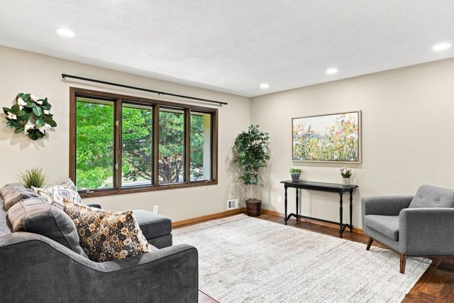 13216 Parkwood Drive, Burnsville, MN 55337