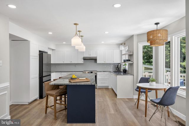 3 WEST LN, Severna Park, MD 21146