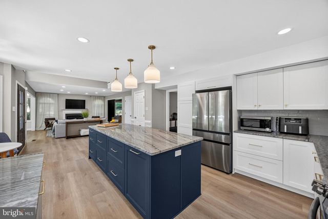 3 WEST LN, Severna Park, MD 21146