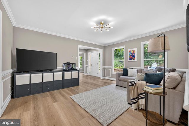 3 WEST LN, Severna Park, MD 21146