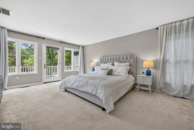 3 WEST LN, Severna Park, MD 21146