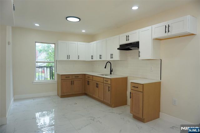 116 19th Street, East Orange, NJ 07017