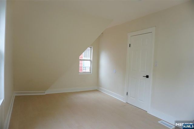 116 19th Street, East Orange, NJ 07017