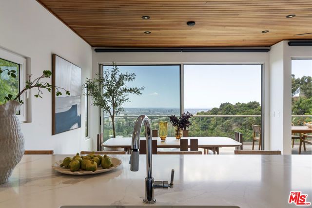 2759 Creston Drive, Los Angeles, CA 90068