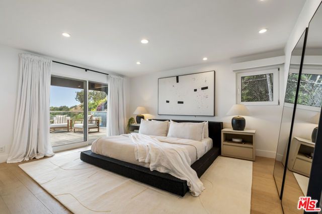 2759 Creston Drive, Los Angeles, CA 90068