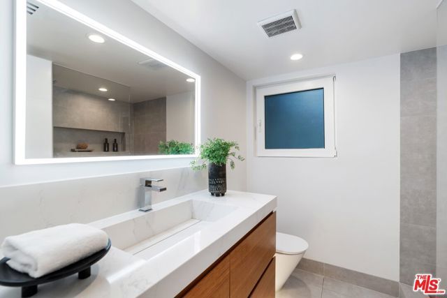 2759 Creston Drive, Los Angeles, CA 90068