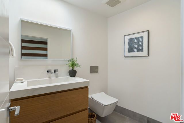 2759 Creston Drive, Los Angeles, CA 90068