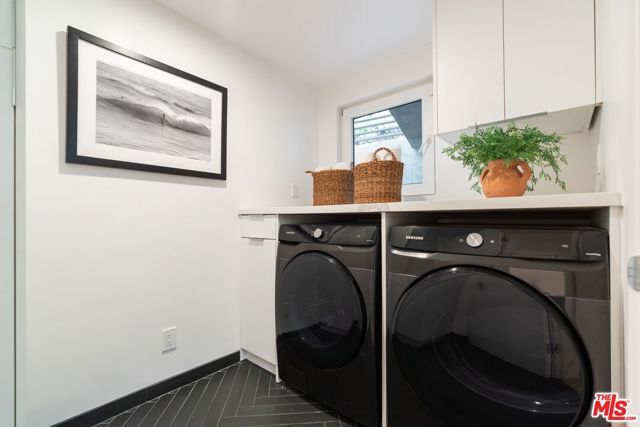 2759 Creston Drive, Los Angeles, CA 90068