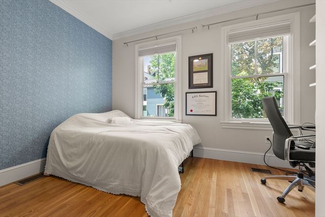 21 Prospect St 1, Boston, MA 02129