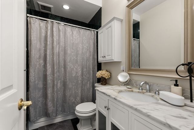 21 Prospect St 1, Boston, MA 02129