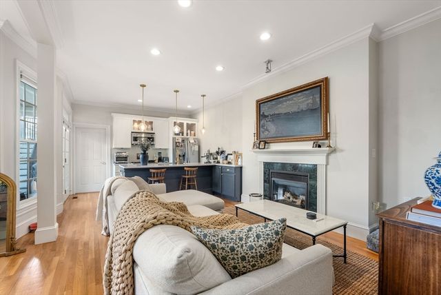 21 Prospect St 1, Boston, MA 02129