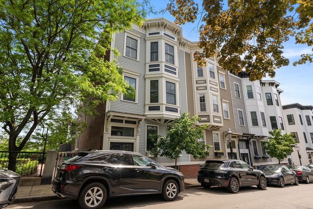 21 Prospect St 1, Boston, MA 02129
