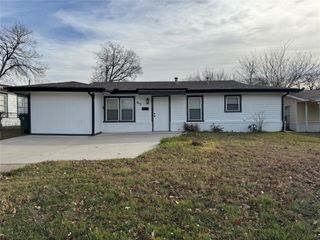 1113 Roosevelt Street, Arlington, TX 76011