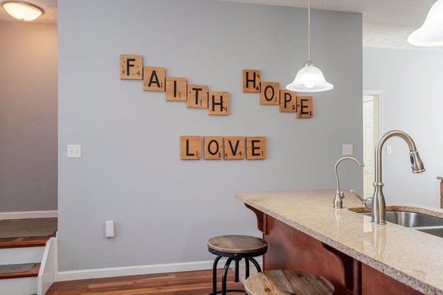 1428 MANDOLIN AVE, Grottoes, VA 24441