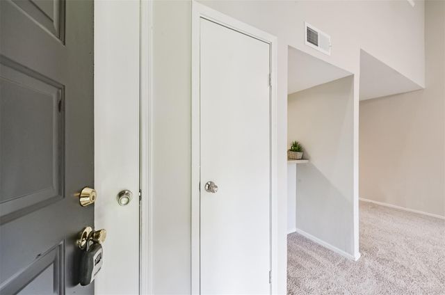 10811 Richmond Avenue 124, Houston, TX 77042