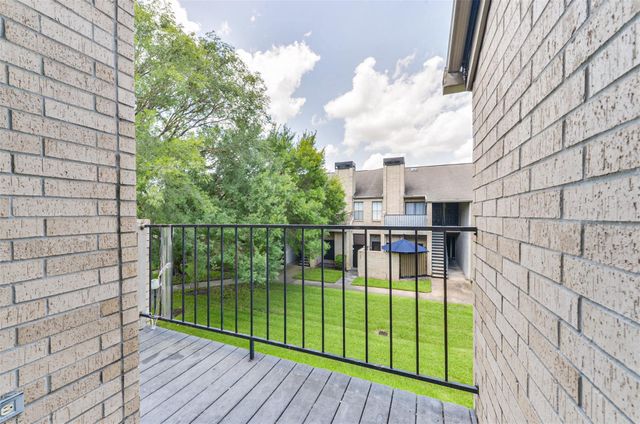 10811 Richmond Avenue 124, Houston, TX 77042