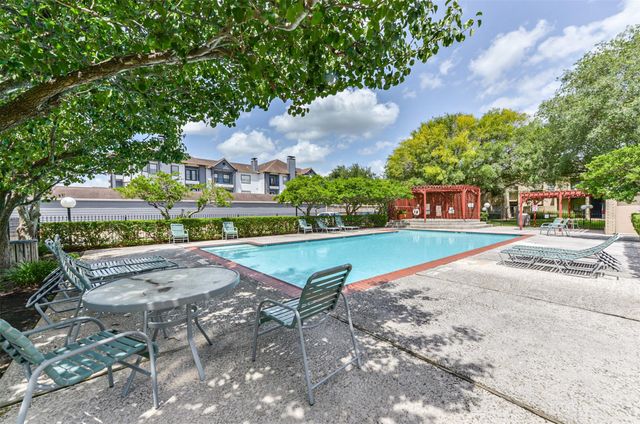 10811 Richmond Avenue 124, Houston, TX 77042