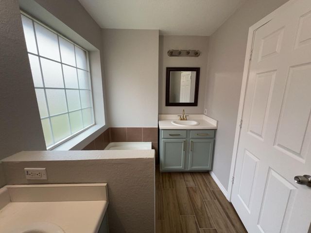 3634 Du Bois Street, Houston, TX 77051