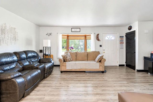 9771 S Austin STREET, Oak Creek, WI 53154
