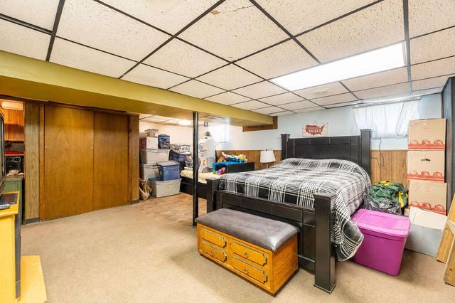 9771 S Austin STREET, Oak Creek, WI 53154