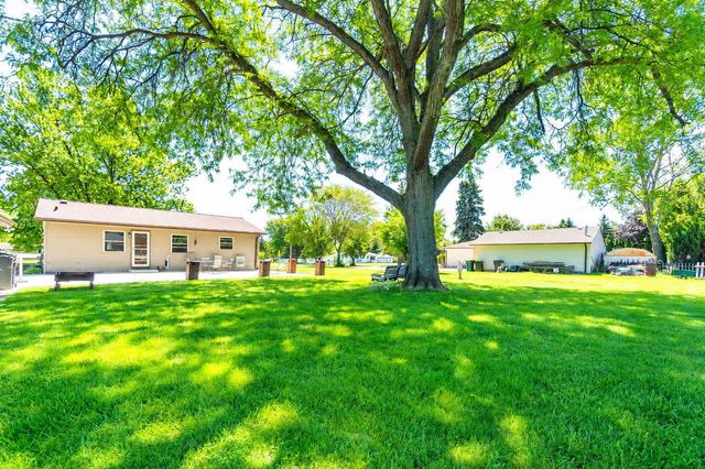 9771 S Austin STREET, Oak Creek, WI 53154