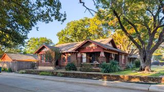 3534 Meadowbrook Drive, Fort Worth, TX 76103