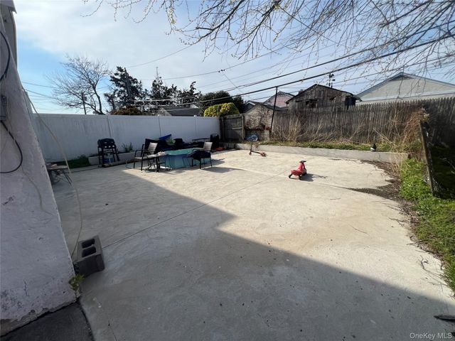 227 E Chester Street, Long Beach, NY 11561