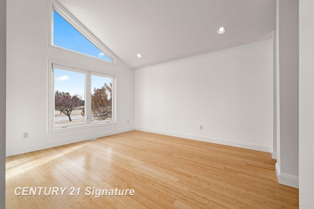 9368 Highland Green Drive, Saginaw, MI 48609