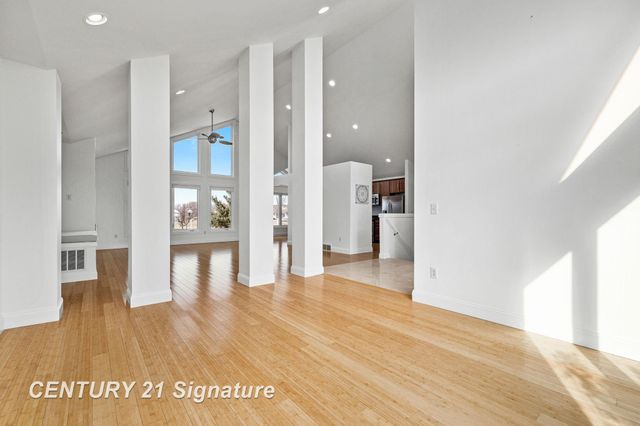 9368 Highland Green Drive, Saginaw, MI 48609