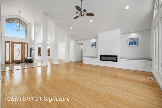 9368 Highland Green Drive, Saginaw, MI 48609