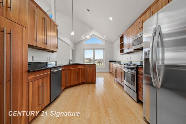 9368 Highland Green Drive, Saginaw, MI 48609