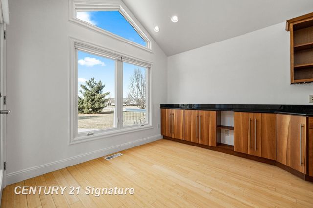 9368 Highland Green Drive, Saginaw, MI 48609