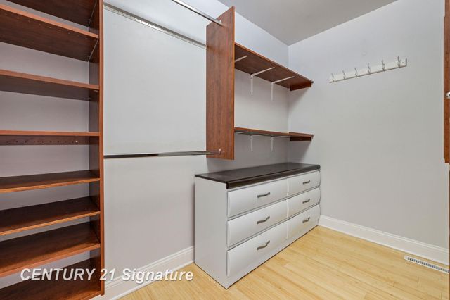 9368 Highland Green Drive, Saginaw, MI 48609