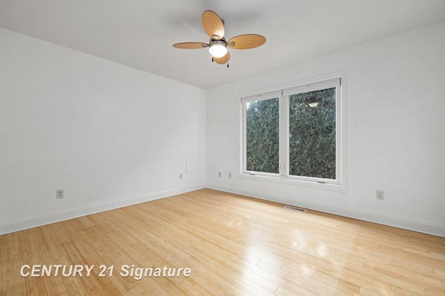 9368 Highland Green Drive, Saginaw, MI 48609