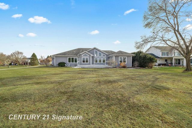 9368 Highland Green Drive, Saginaw, MI 48609