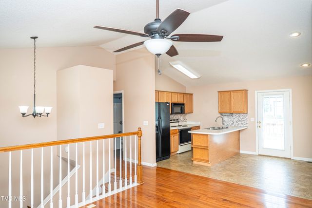 30 Thelma Hannabas Lane, Jonesborough, TN 37659