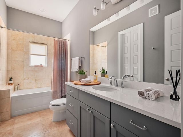 1504 Collier ST 4, Austin, TX 78704