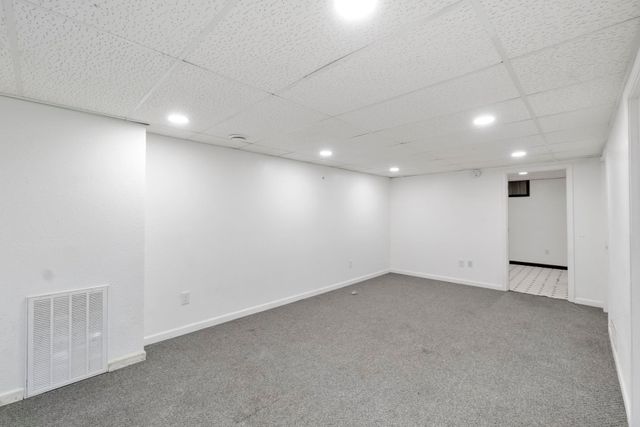 1228 Lyon Avenue, Waterloo, IA 50702