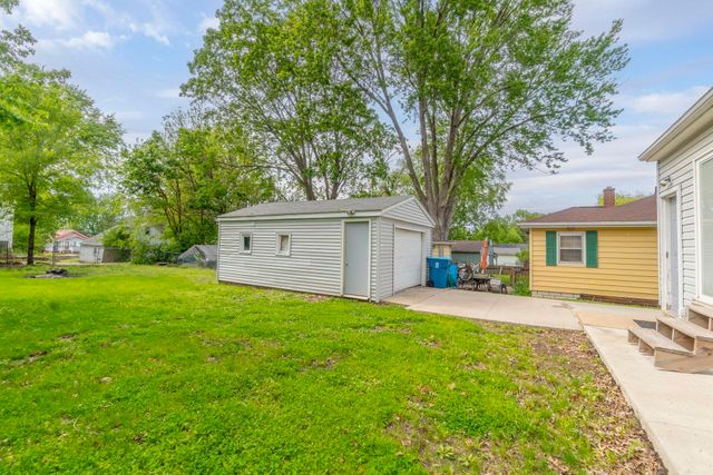 1228 Lyon Avenue, Waterloo, IA 50702