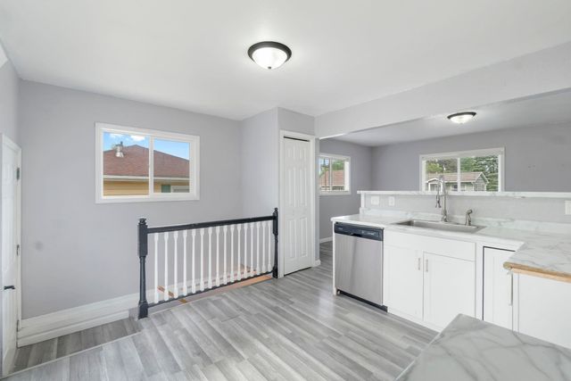1228 Lyon Avenue, Waterloo, IA 50702