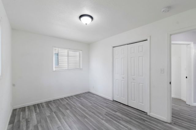 1228 Lyon Avenue, Waterloo, IA 50702