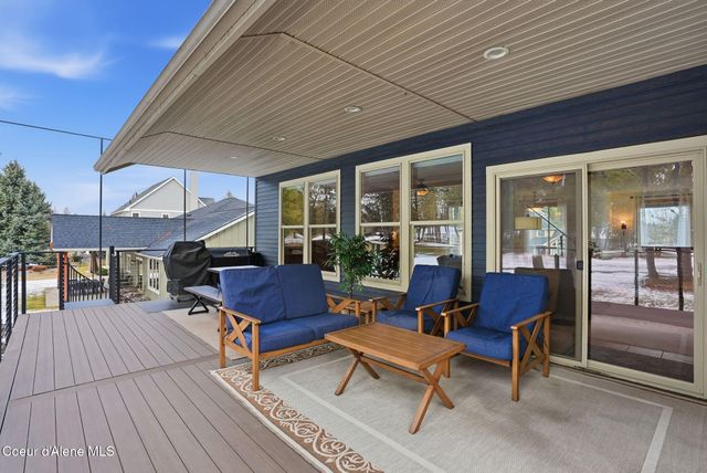 706 N Dundee DR, Post Falls, ID 83854