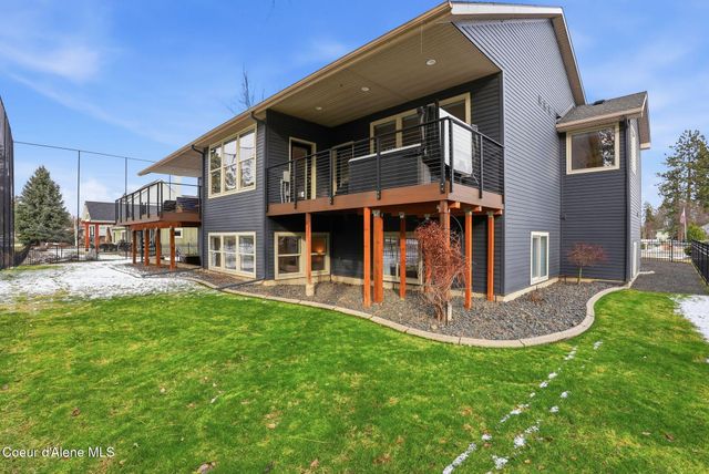 706 N Dundee DR, Post Falls, ID 83854