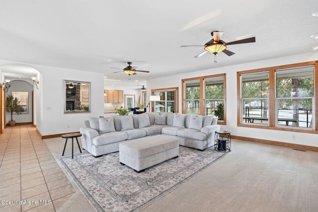 706 N Dundee DR, Post Falls, ID 83854