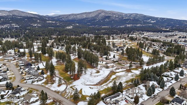 706 N Dundee DR, Post Falls, ID 83854