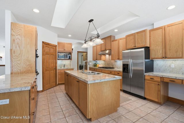 706 N Dundee DR, Post Falls, ID 83854